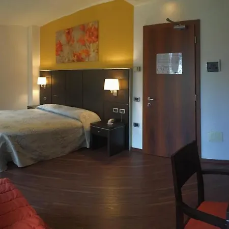 Rosa Hotel Torbole Sul Garda